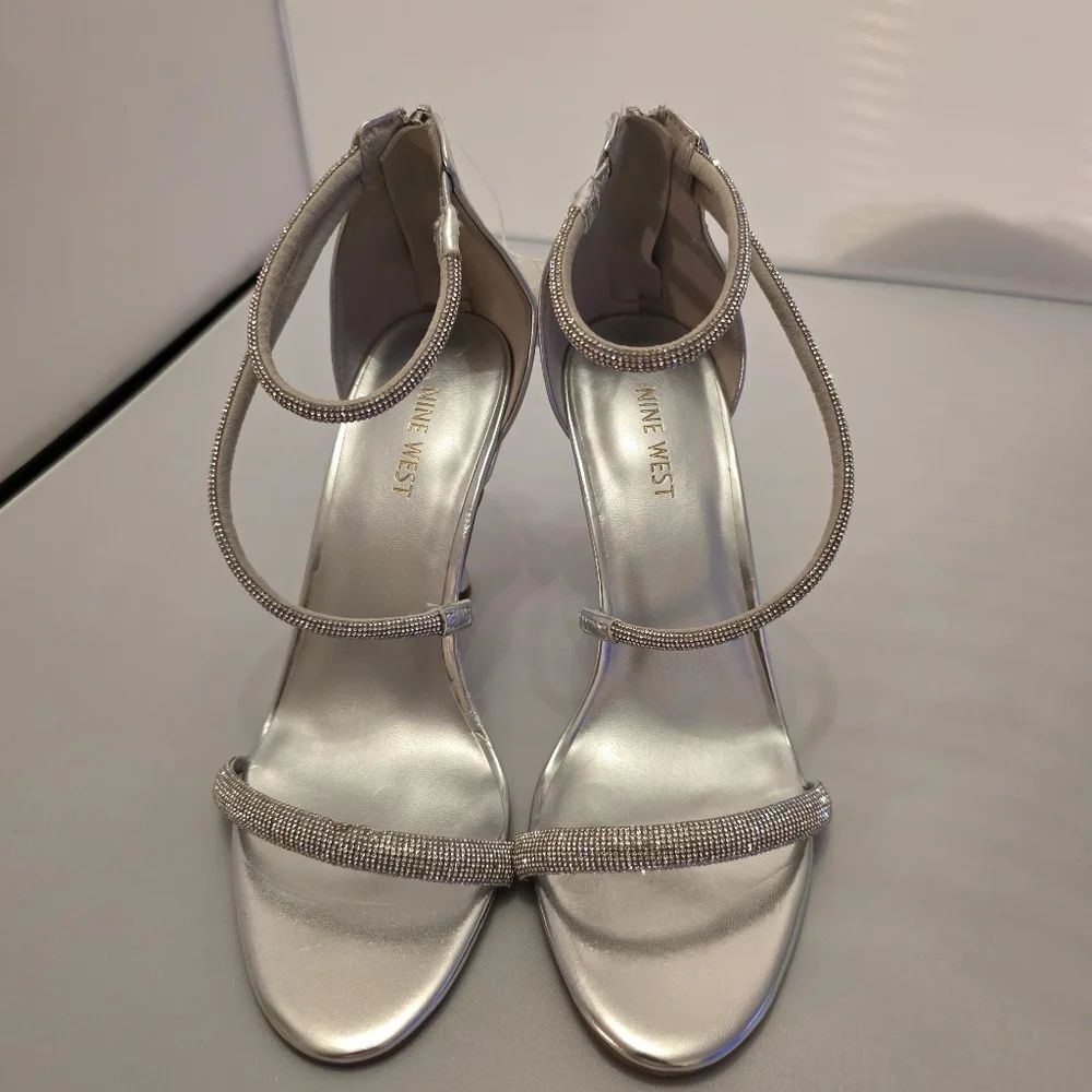 BRAND NEW NINE WEST RHINESTONE STRAPPY HEEL SANDAL